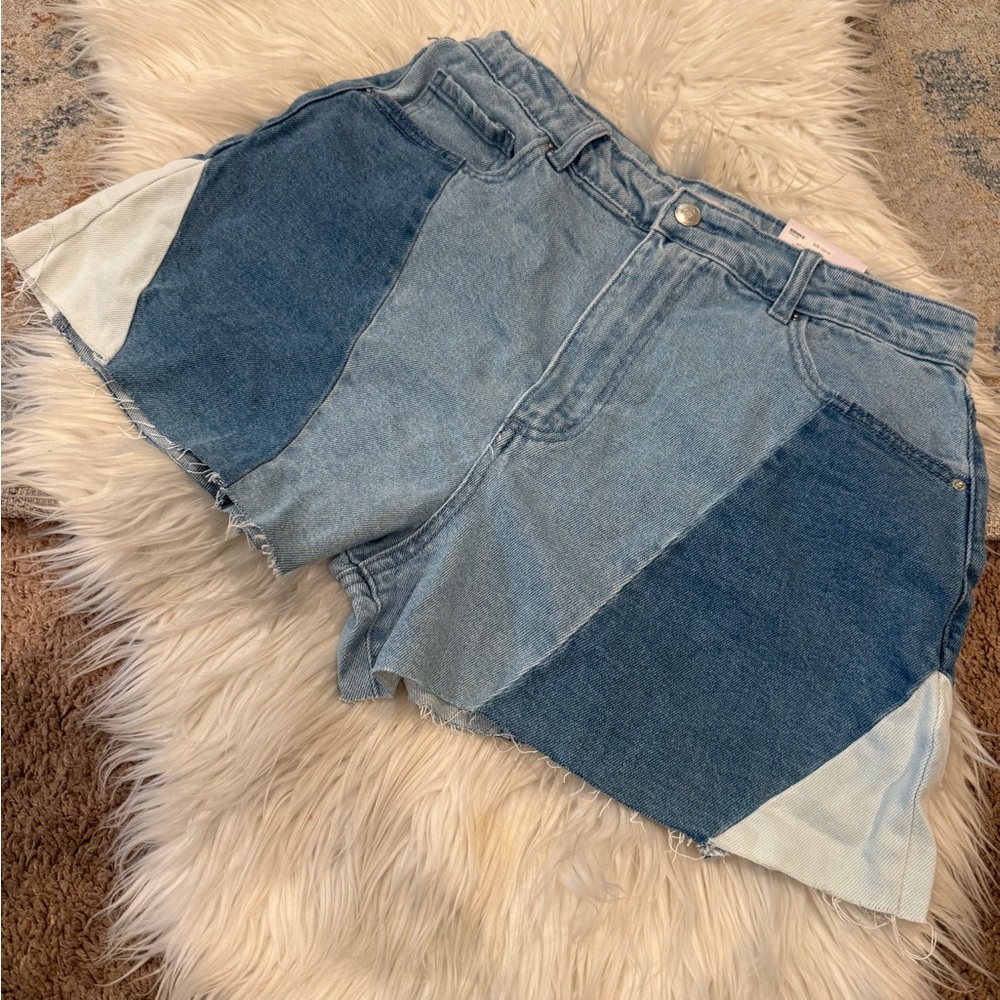 SO Denim Jean Shortie Shorts Patchwork High Rise Raw Edge Sz 13 NWT Stretch‎